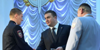 Виталий Хоценко поздравил сотрудников омского гарнизона полиции с профессиональным праздником - Сетевое издание Новый вымпел
